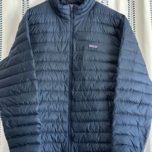 Patagonia Men's Dark Blue Puffer Jacket